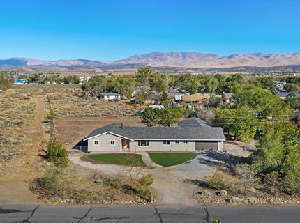 829 Lyell Way, Gardnerville, NV 89460 Photo
