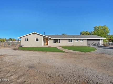 829 Lyell Way, Gardnerville, NV 89460 Photo