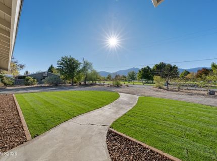 829 Lyell Way, Gardnerville, NV 89460 Photo