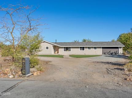829 Lyell Way, Gardnerville, NV 89460 Photo