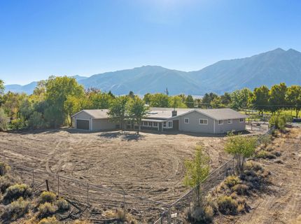 829 Lyell Way, Gardnerville, NV 89460 Photo