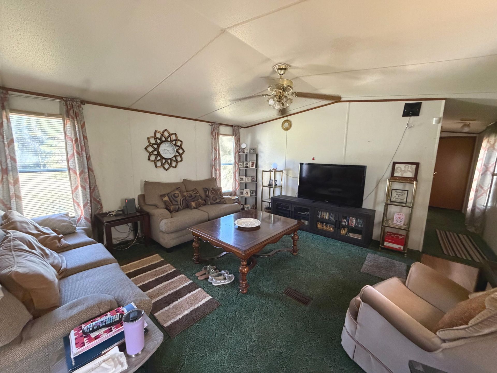 903 Wesley Chapel Avenue Photo 4