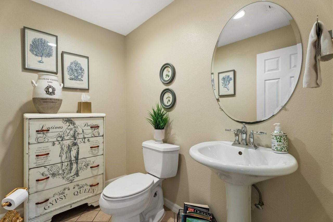 7303 Weeping Willow Drive, Sarasota, FL 34241 Photo