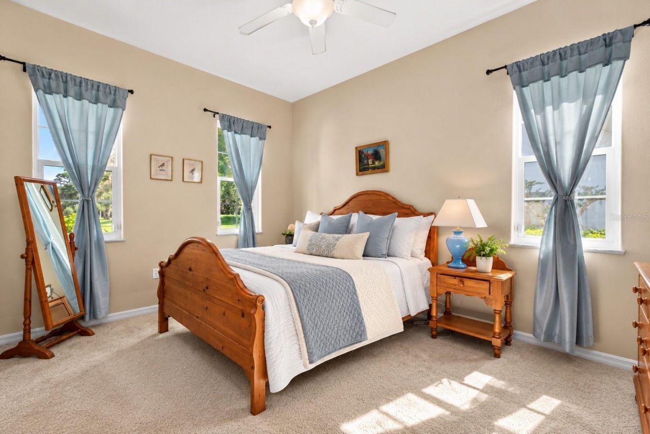 7303 Weeping Willow Drive, Sarasota, FL 34241 Photo