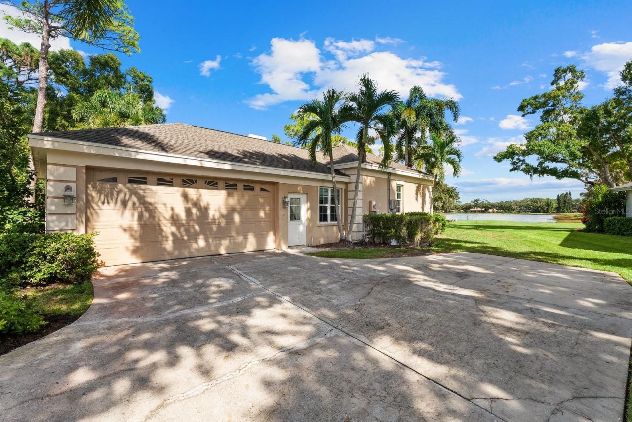 7303 Weeping Willow Drive, Sarasota, FL 34241 Photo