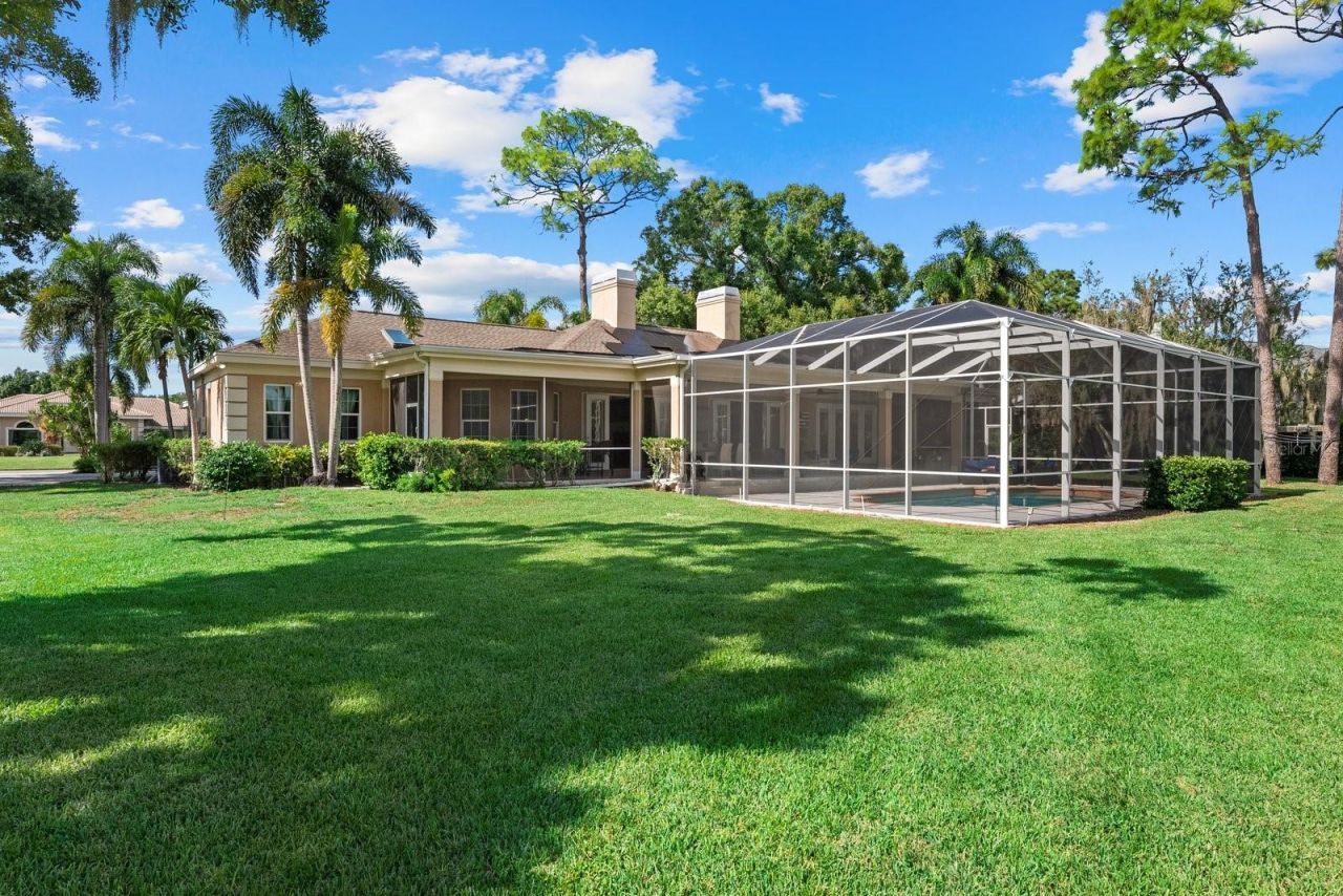 7303 Weeping Willow Drive, Sarasota, FL 34241 Photo