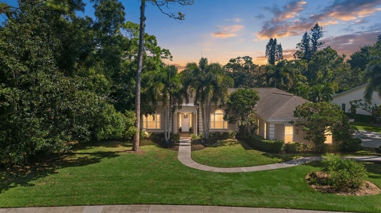 7303 Weeping Willow Drive, Sarasota, FL 34241 Photo