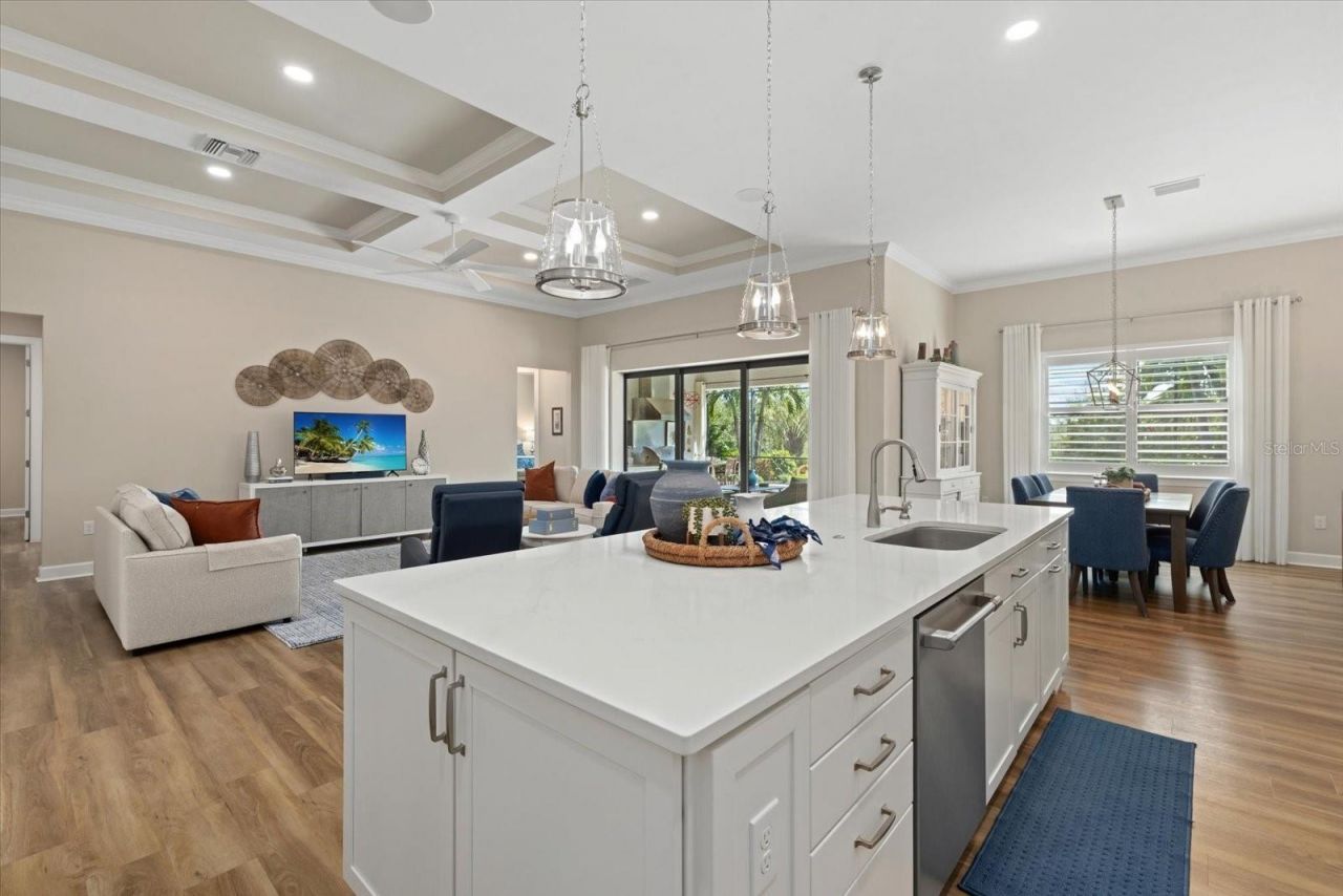 7973 Grande Shores Drive, Sarasota, FL 34240 Photo
