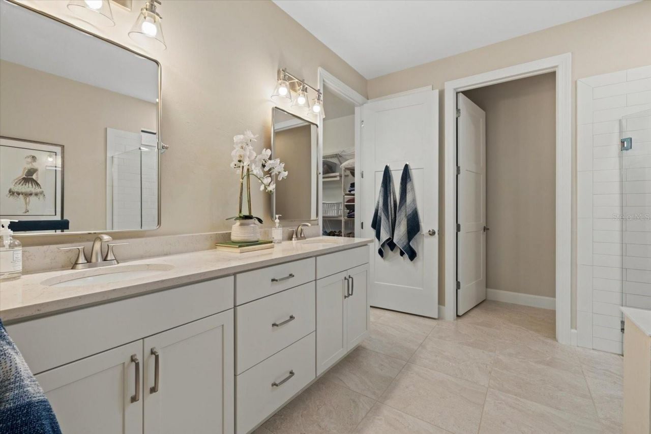 7973 Grande Shores Drive, Sarasota, FL 34240 Photo