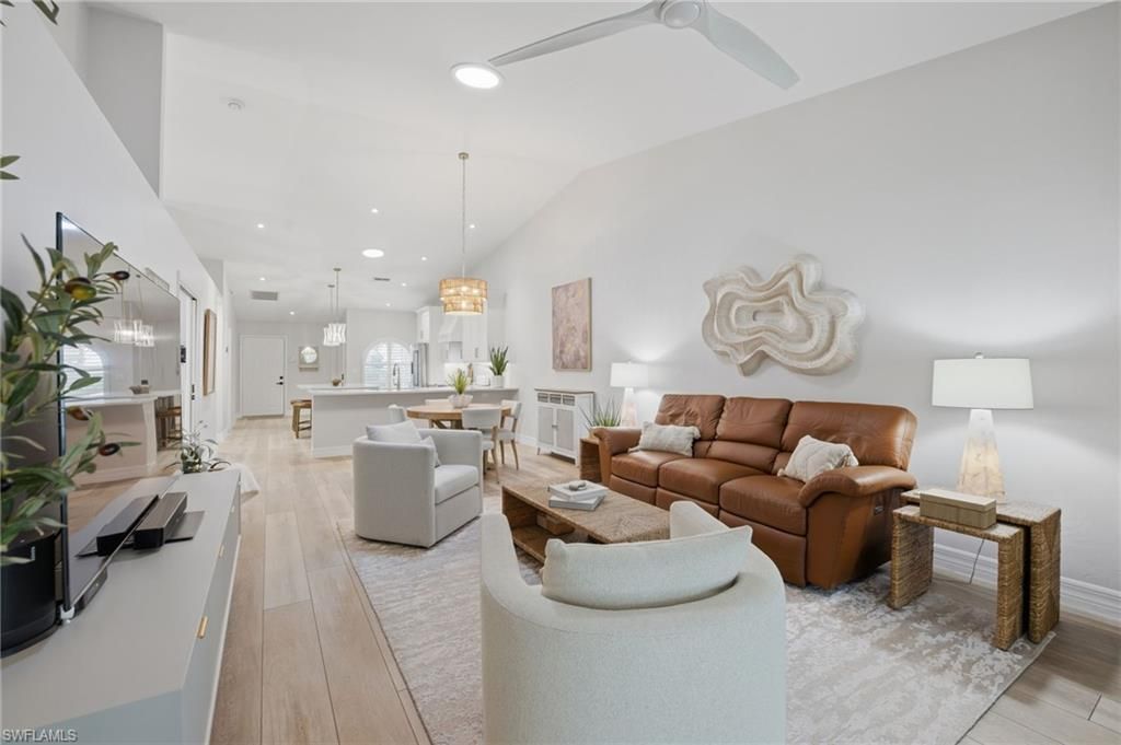 8089 San Vista Cir , Unit 3-3R, Naples, FL 34109 Photo