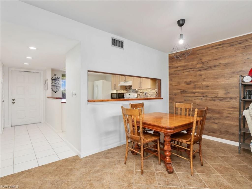 1600 Misty Pines Cir, Unit 303, Naples, FL 34105 Photo