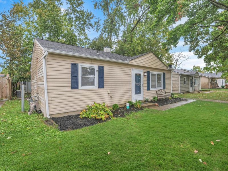 4546 Saint Anthony Lane, Whitehall, OH 43213 Photo 2