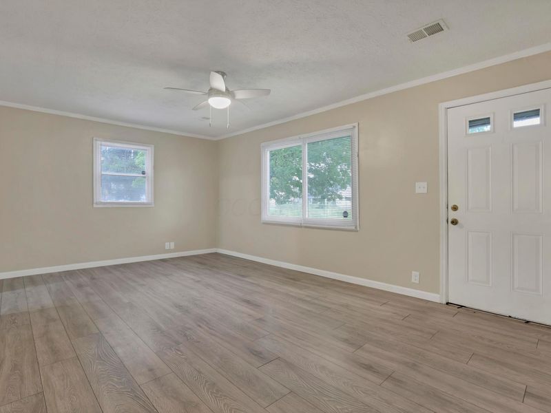4546 Saint Anthony Lane, Whitehall, OH 43213 Photo 3