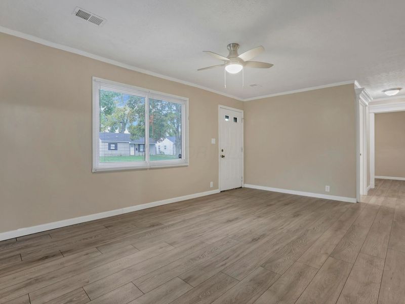 4546 Saint Anthony Lane, Whitehall, OH 43213 Photo 4