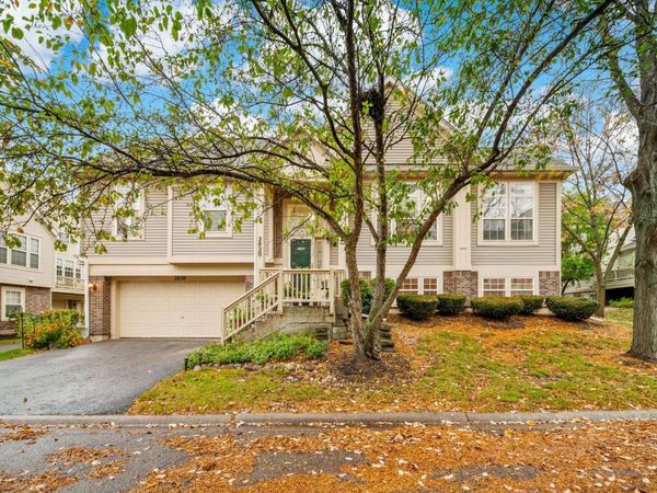 2820 N GREENWOOD Avenue , Arlington Heights, IL 60004