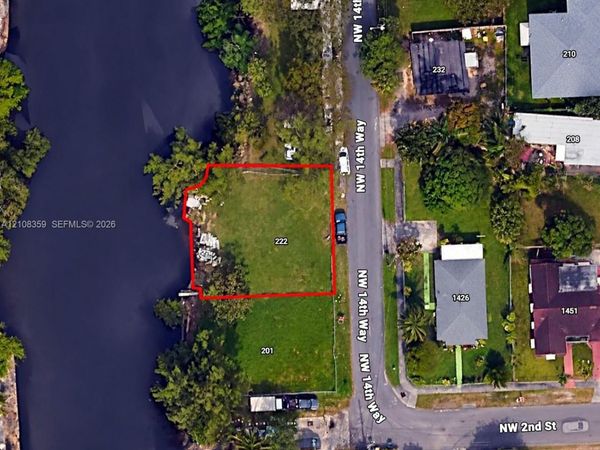 222 NW 14th Way , Dania Beach, FL 33004
