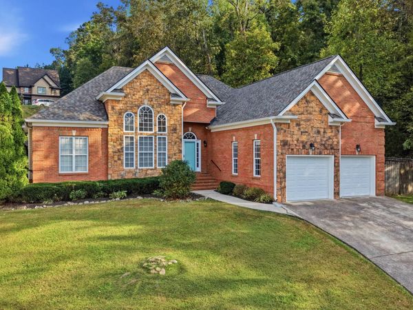 1304 Cornwalls Way, Chattanooga, TN 37421