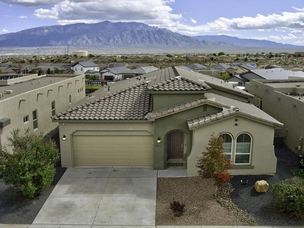 6858 Cleary Loop NE, Rio Rancho, NM 87144