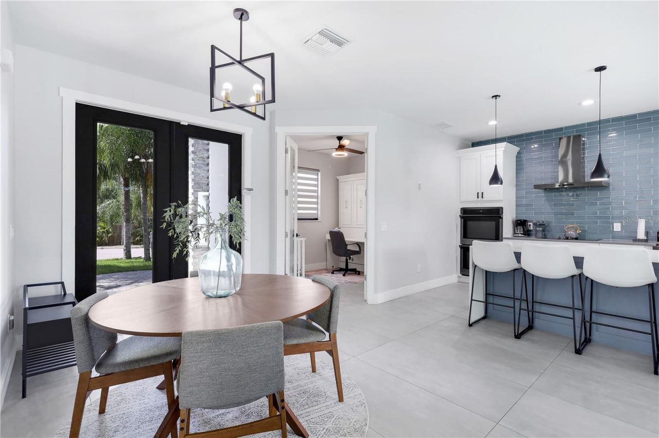 715 Oak Street, Bradenton, FL 34208 Photo