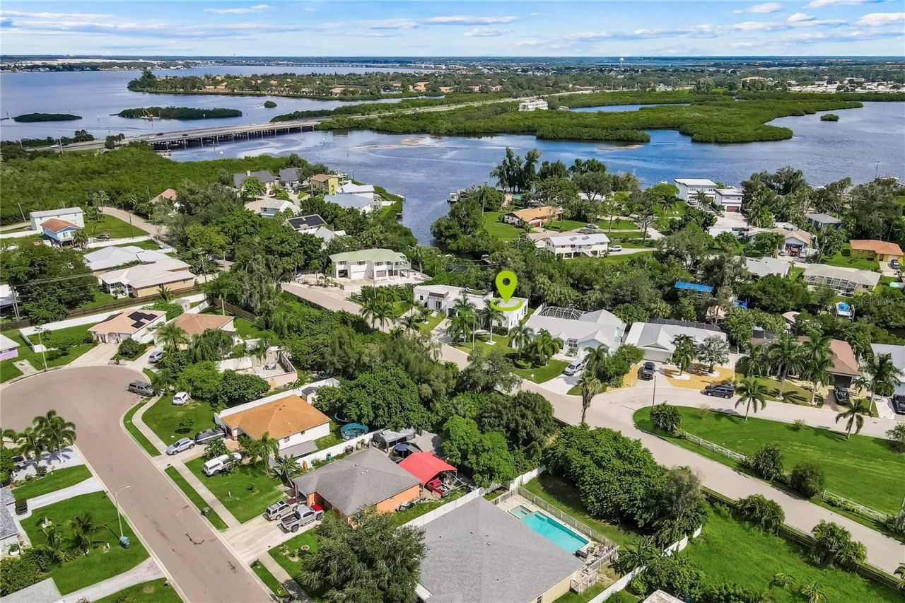 715 Oak Street, Bradenton, FL 34208 Photo
