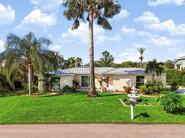 2123 BAYOU DRIVE , HOLIDAY, FL 34691