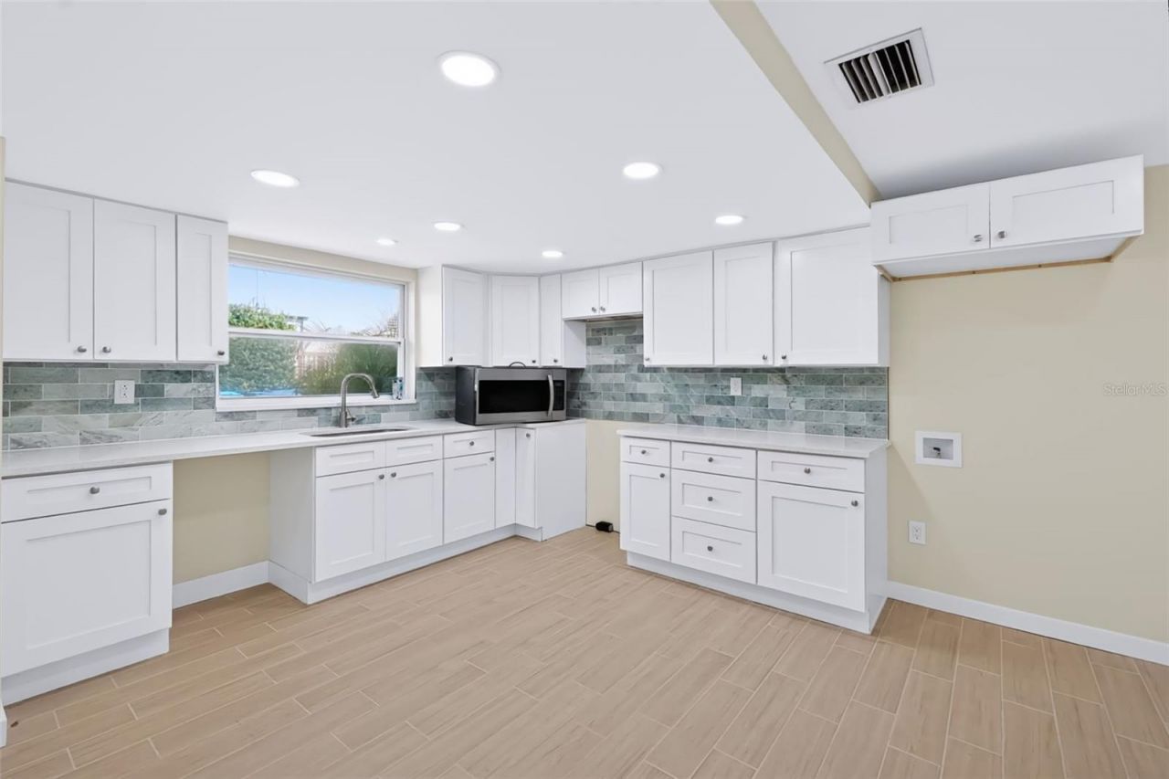 2123 Bayou Drive, Holiday, FL 34691 Photo