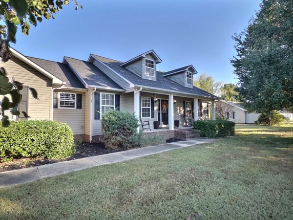 1112 Oakcrest Lane , Dexter, MO 63841