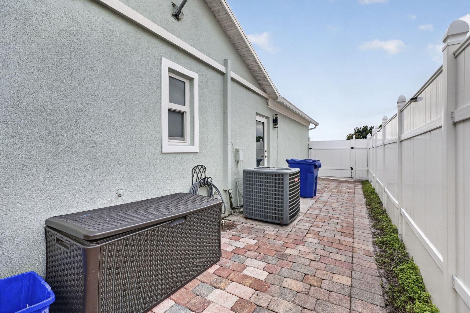 10145 Penzance Lane, Royal Palm Beach, FL 33411 Photo