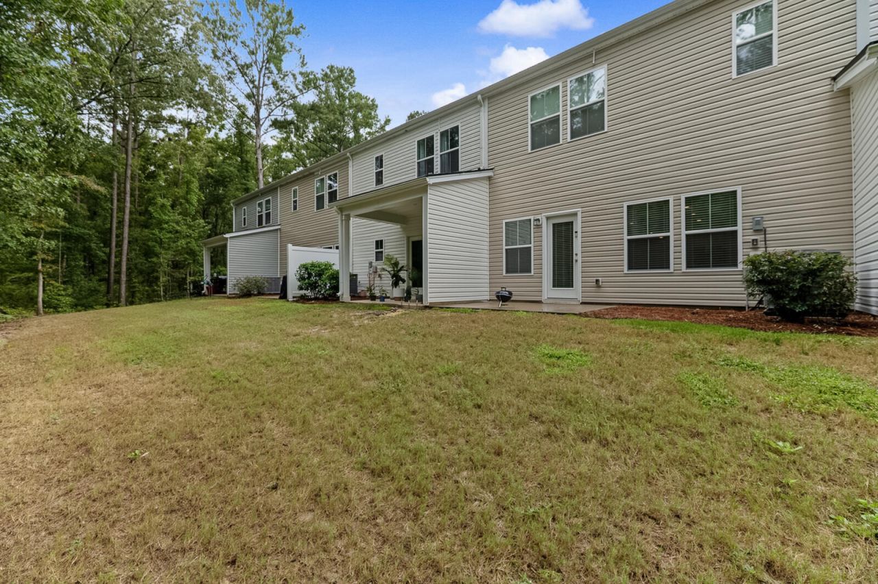 8062 Reagan Way Photo 24