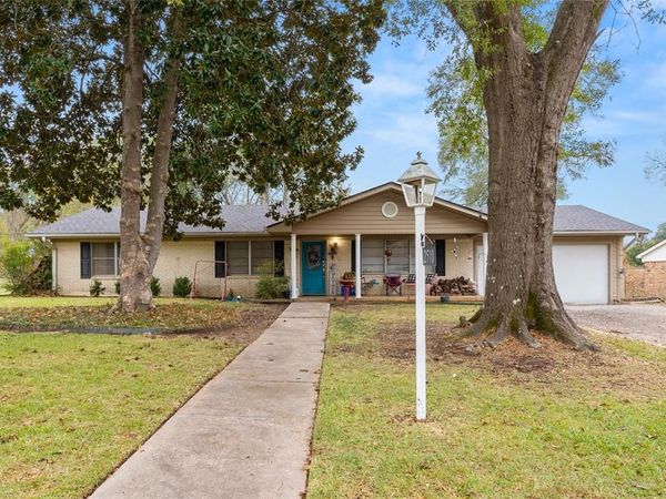 2510 S Wychelm Drive, Kilgore, TX 75662