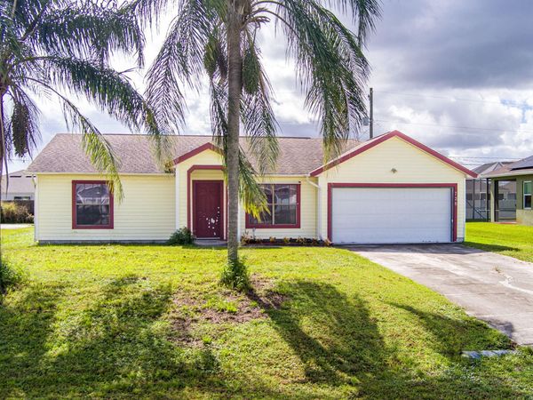 728 SW HAMBERLAND Avenue, Port St. Lucie, FL 34953