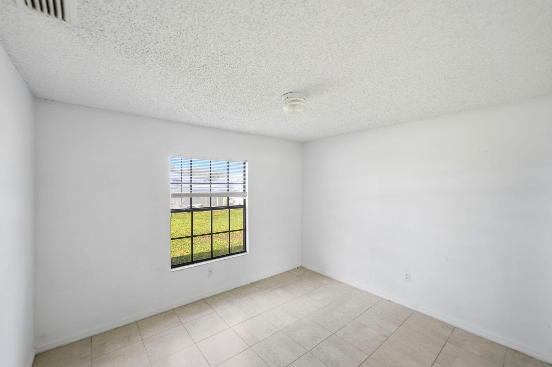 728 SW Hamberland Avenue, Port Saint Lucie, FL 34953 Photo