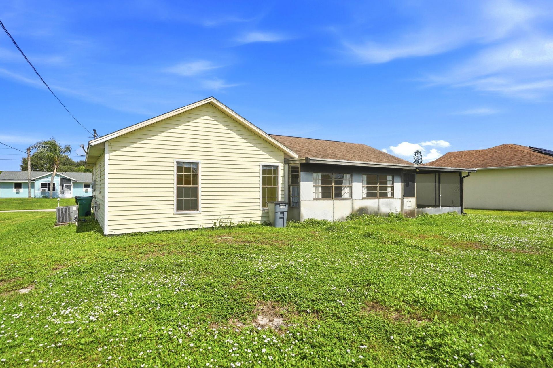 728 SW Hamberland Avenue, Port Saint Lucie, FL 34953 Photo
