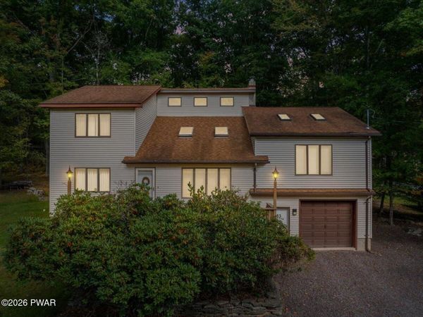 33 Berry Lane , Lakeville, PA 18438
