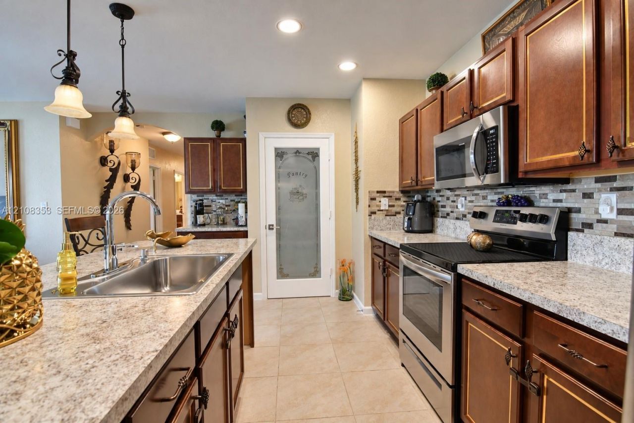 12190 SW 250th Ter, Homestead, FL 33032 Photo