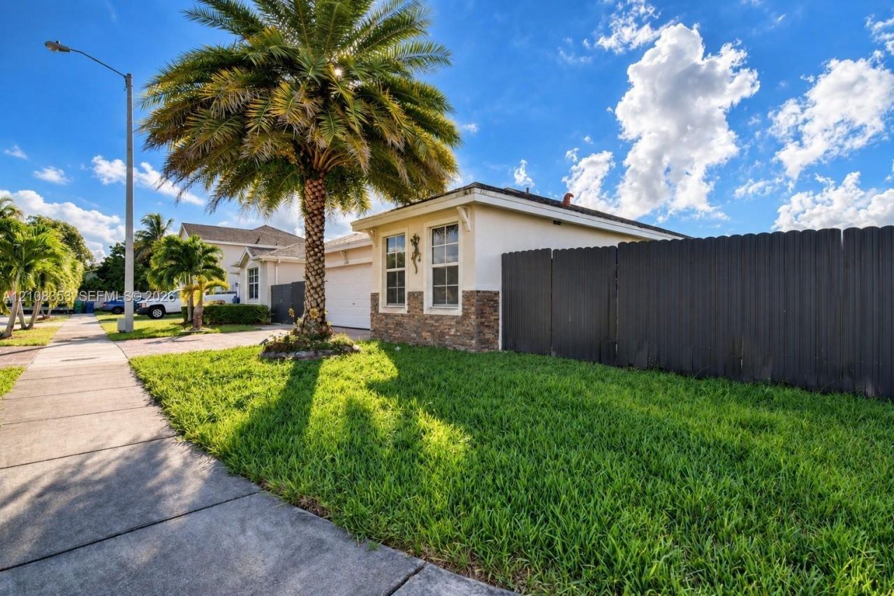 12190 SW 250th Ter, Homestead, FL 33032 Photo