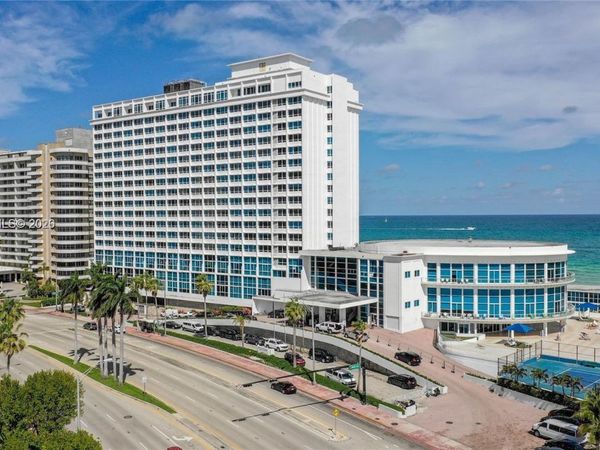 5445 Collins Ave , Unit 424, Miami Beach, FL 33140