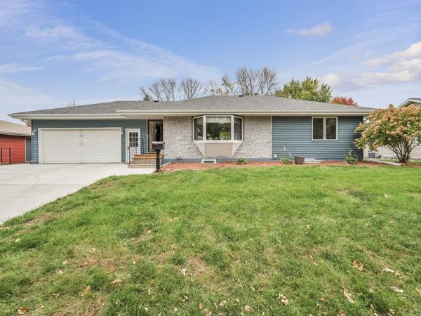 902 8th Street, Spirit Lake, IA 51360