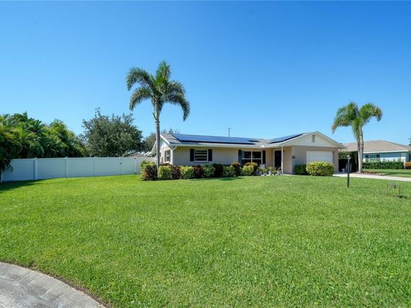 2304 50TH STREET W, BRADENTON, FL 34209