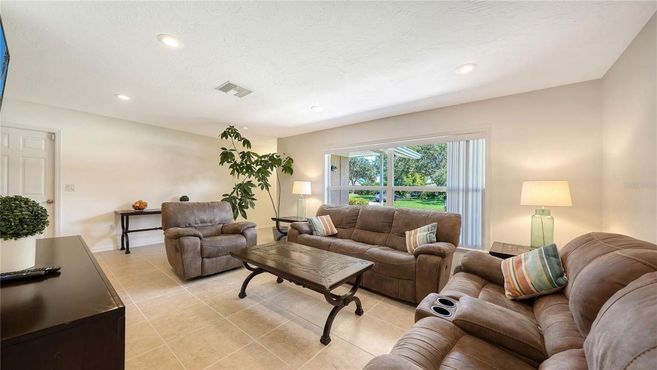 2304 50th Street W, Bradenton, FL 34209 Photo