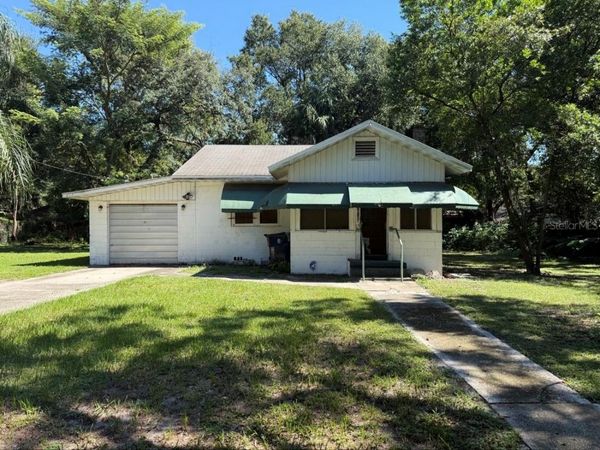 10109 N JASMINE AVENUE , TAMPA, FL 33612
