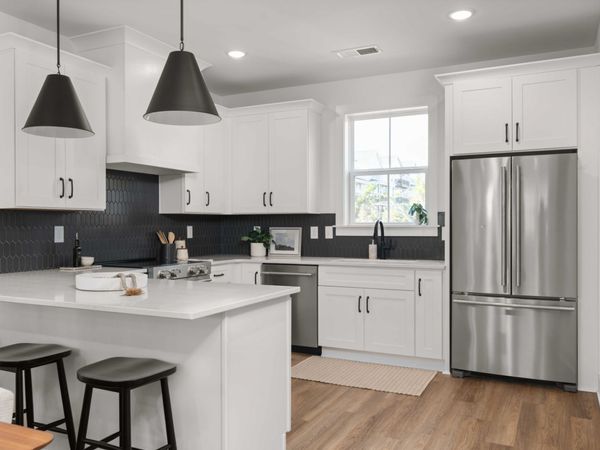 121 Hart Ln , Nashville, TN 37207