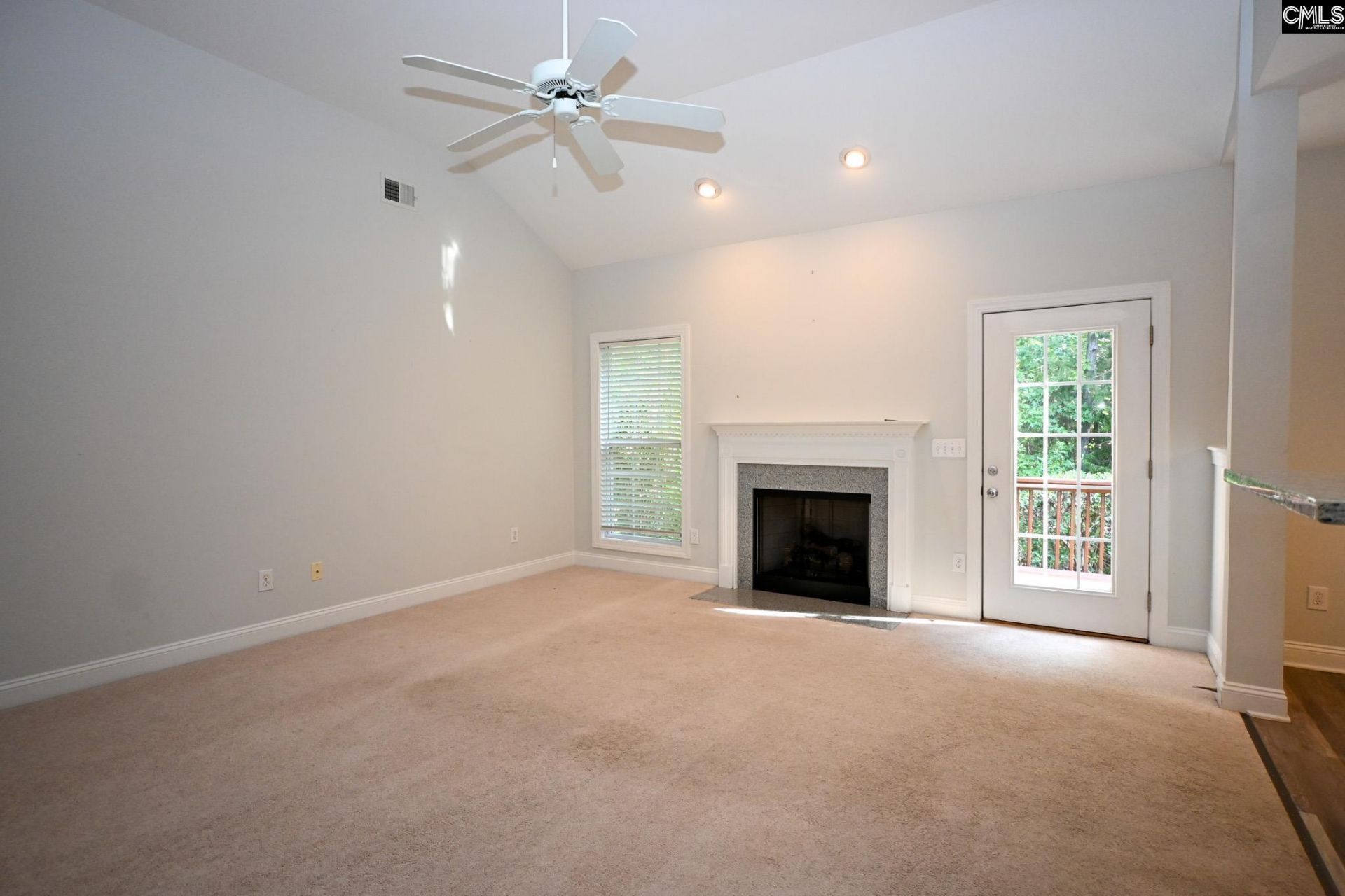 205 Black Walnut Drive  Photo 14