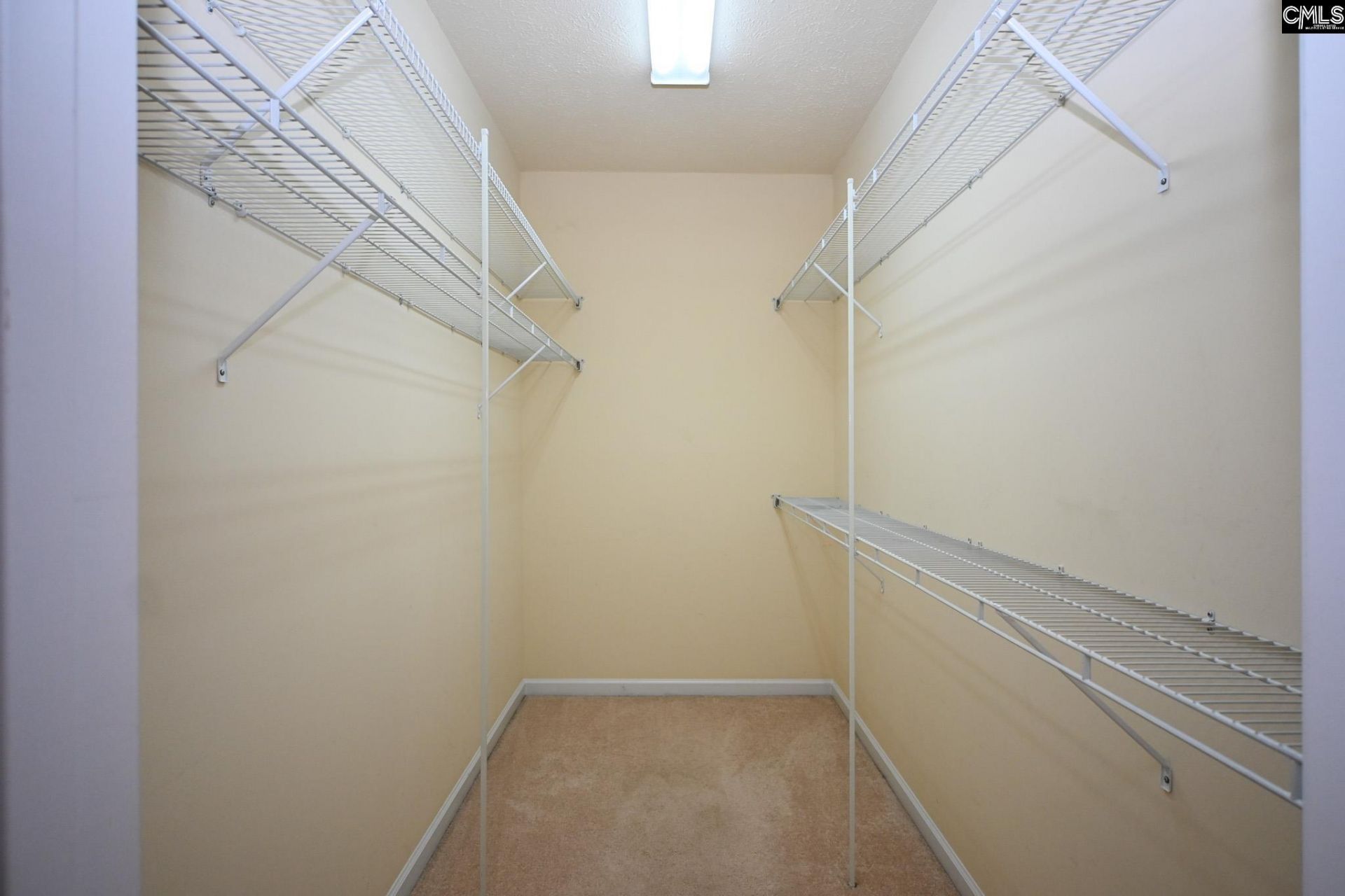 205 Black Walnut Drive  Photo 32