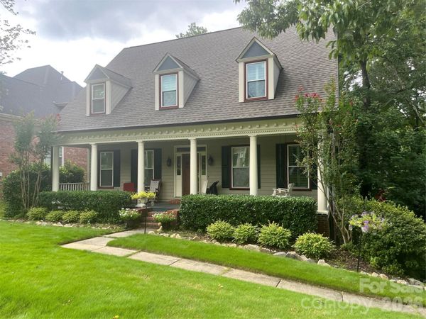 223 N Brackenbury Lane , Charlotte, NC 28270