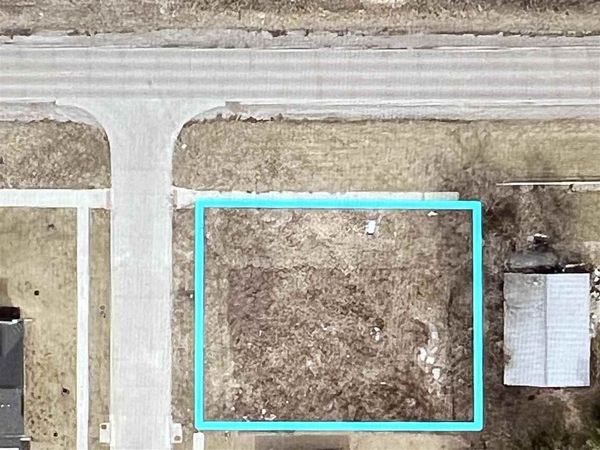 850 Thunder Gulch Rd, Iowa City, IA 52240