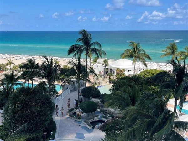 18001 Collins Ave , Unit 907, Sunny Isles Beach, FL 33160