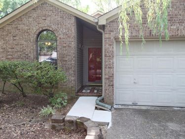 1374 The Kings Court, Lexington, KY 40515