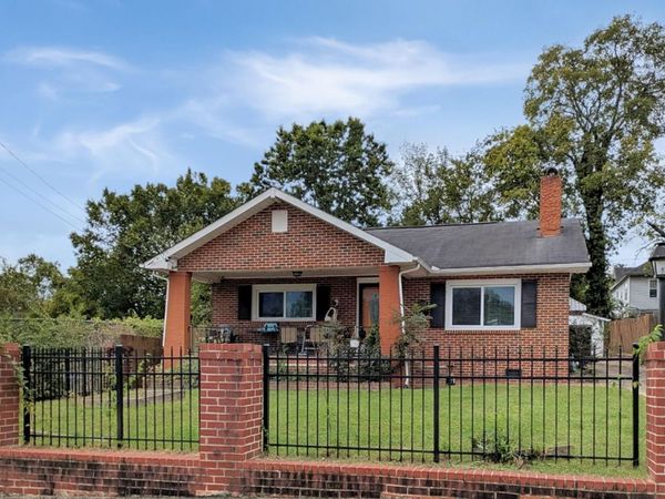 1906 E 4th Street , Chattanooga, TN 37404
