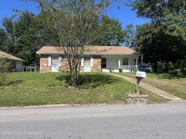 4117 Yosemite Drive, Ocean Springs, MS 39564